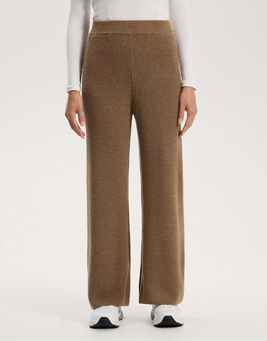 OYSHO - Strickhose mit geradem Bein in Gelb von Oysho