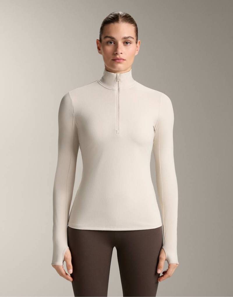 OYSHO - Thermal - Geripptes Baselayer-T-Shirt in Hellrosa von OYSHO