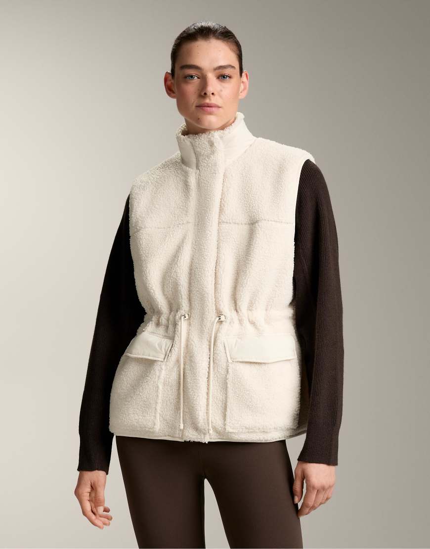 OYSHO - Weste aus Lammfellimitat in Ecru-Neutral von Oysho