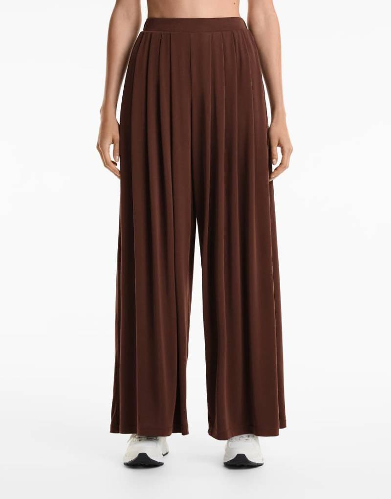 Oysho - Besonders weite Hose aus Modalmix in Schokobraun von Oysho