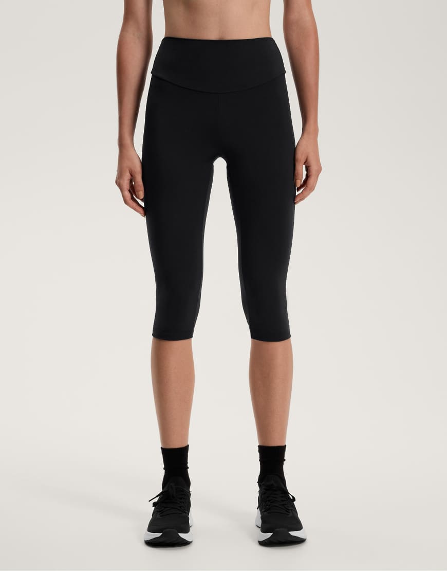 Oysho - Capri-Leggings aus Comfortlux in Schwarz mit hohem Bund, 40 cm von Oysho