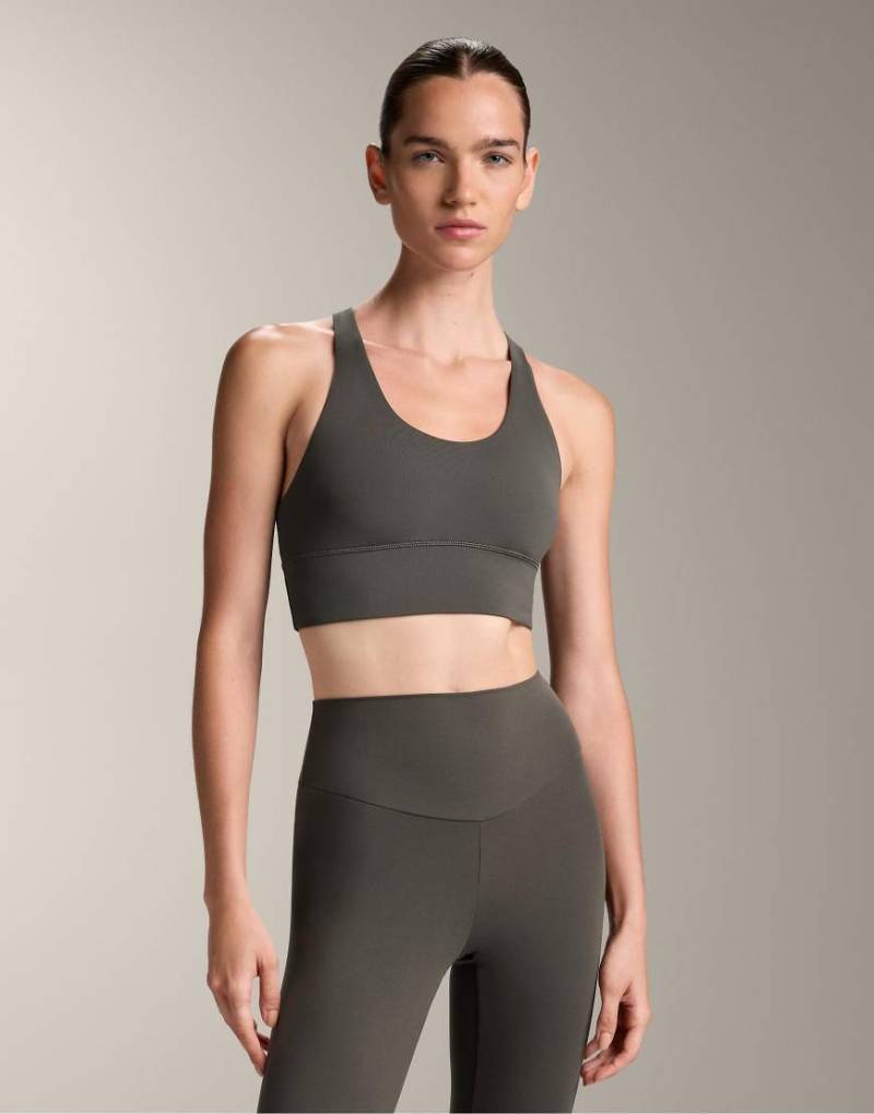 Oysho - Comfortlux - Sport-BH in Anthrazit mit Körbchen und mittlerer Stützfunktion-Grau von Oysho