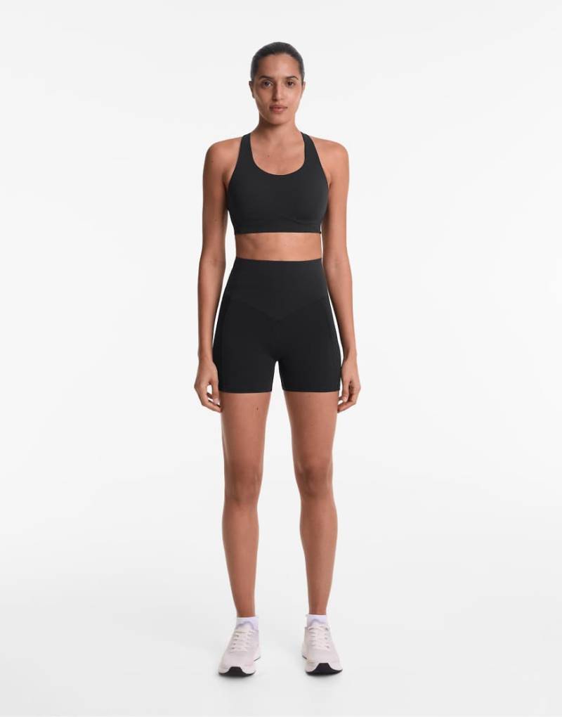 Oysho - Compressive - Hotpants in Schwarz mit hohem Bund, 10 cm von Oysho