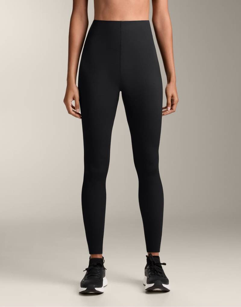 Oysho - Extra Compressive Core Control - Knöchellange Leggings in Schwarz, 65 cm von Oysho