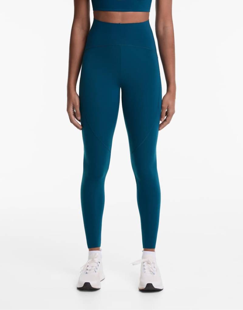 Oysho - Knöchellange Basic-Kompressions-Leggings in Orion-Blau Oysho - Knöchellange Basic-Kompressions-Leggings in Orion-Blau von Oysho