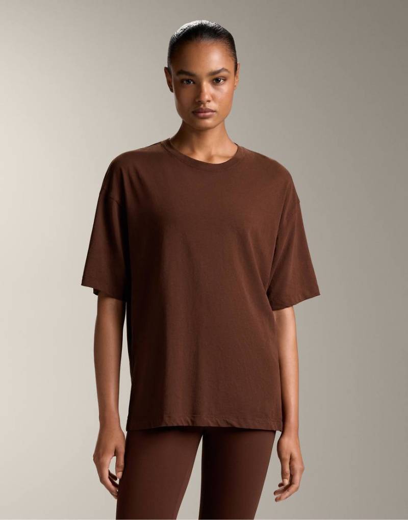 Oysho - Kurzärmliges T-Shirt aus Baumwollmix in Braun-Brown von Oysho