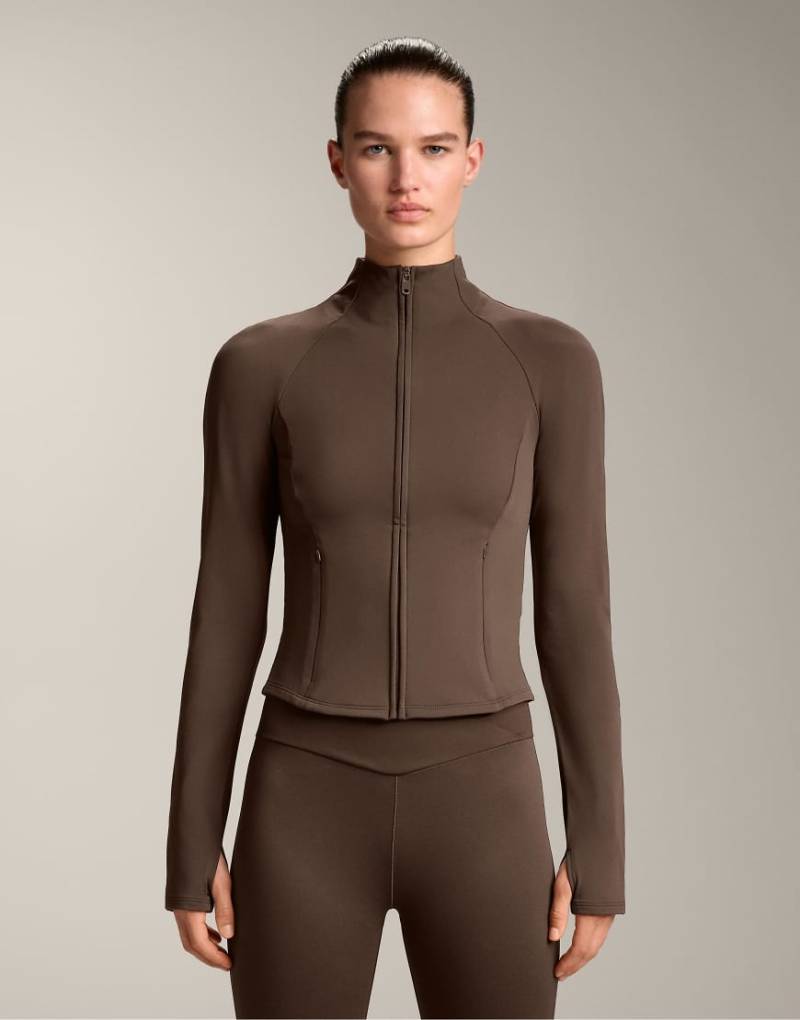 Oysho - Leichte, warme Jacke in Braun-Brown von OYSHO