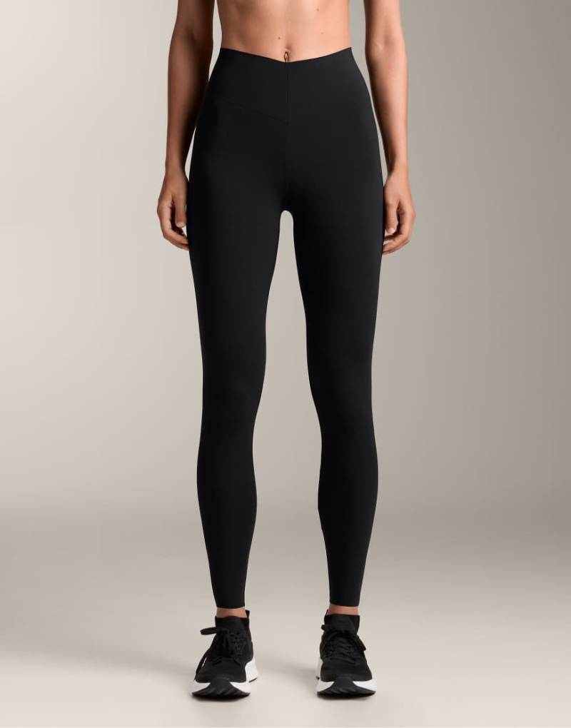 Oysho - Light-Touch - Knöchellange Leggings in Schwarz mit v-förmigem Bund, 65 cm von Oysho