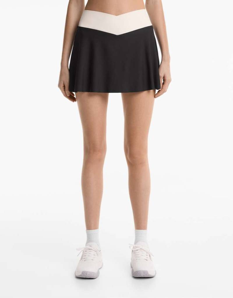 Oysho - Perfect-Adapt - Rock in Schwarz mit V-Schnitt Oysho - Perfect-Adapt - Rock in Schwarz mit V-Schnitt von Oysho