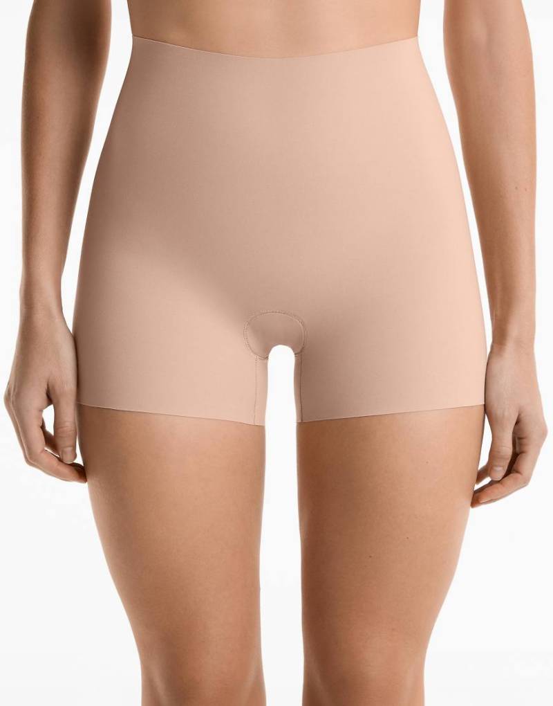 Oysho - Unsichtbare Hotpants in Beige mit hohem Bund und Laserschnitt-Neutral Oysho - Unsichtbare Hotpants in Beige mit hohem Bund und Laserschnitt-Neutral von Oysho