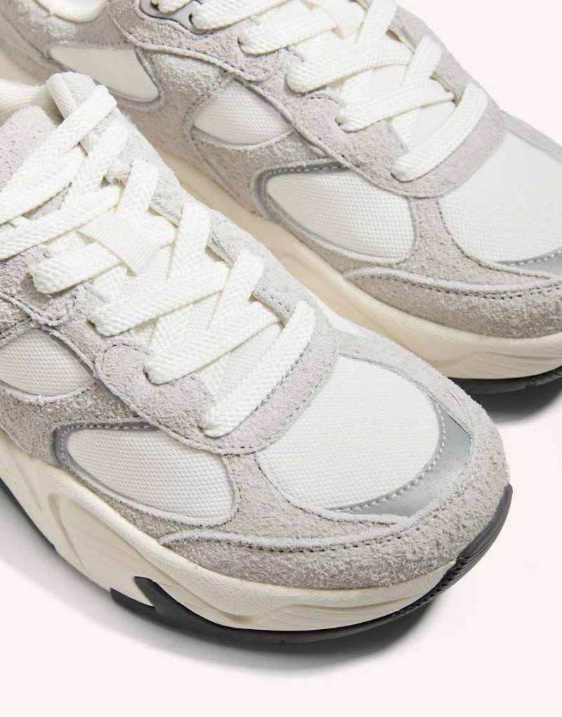 Oysho - Vibram XS Trek - Sneaker in Grau von Oysho