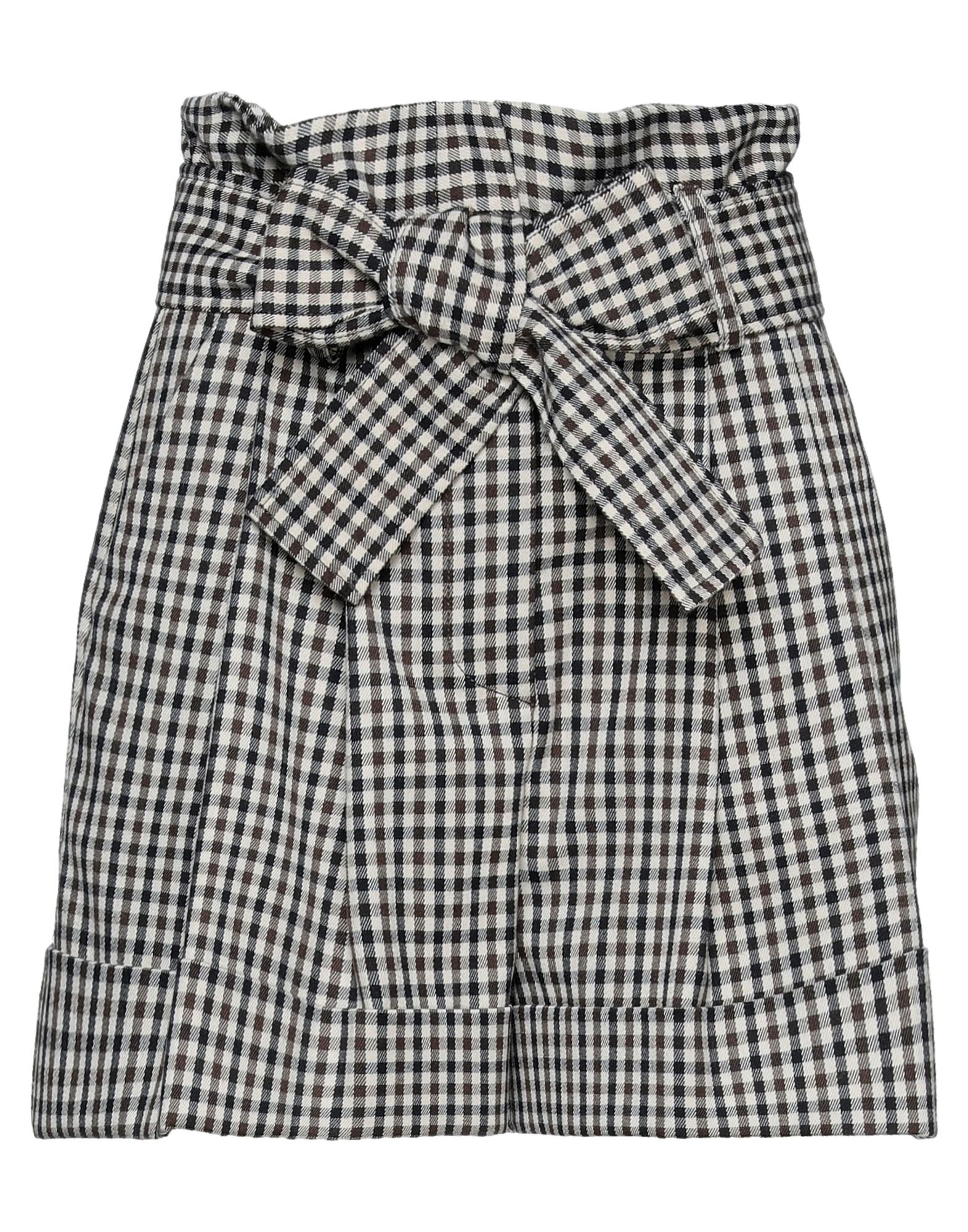 P.A.R.O.S.H. Shorts & Bermudashorts Damen Beige P.A.R.O.S.H. Shorts & Bermudashorts Damen Beige von P.A.R.O.S.H.