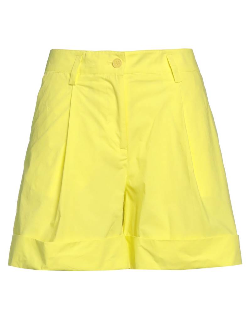 P.A.R.O.S.H. Shorts & Bermudashorts Damen Pastellgelb von P.A.R.O.S.H.