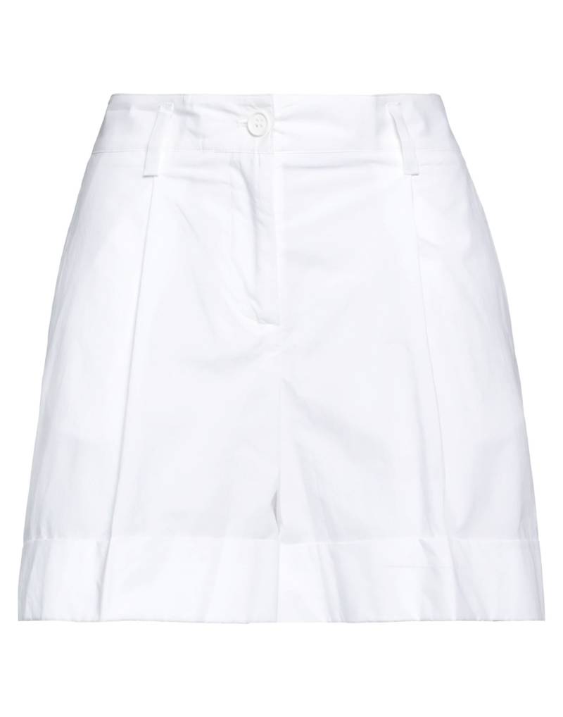 P.A.R.O.S.H. Shorts & Bermudashorts Damen Weiß von P.A.R.O.S.H.