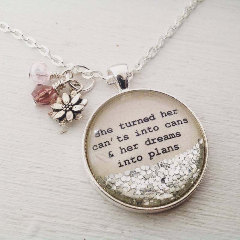 "Personalisierte Halskette, "Sie Verwandelte Ihre Kiefer in Dosen Und Träume Pläne", Personalisierte Inspirierendes Zitat Halskette." von P3personalizedjewlry