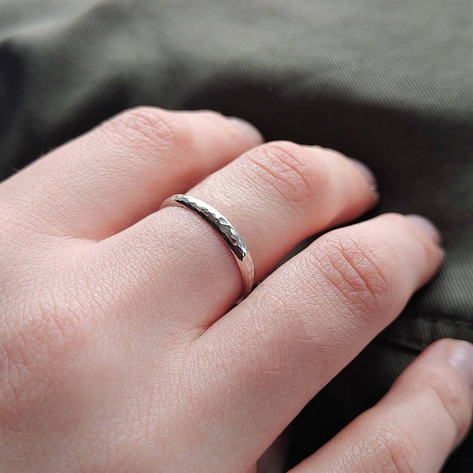 Hammerschlag Silberring - Damen Handarbeit Gehämmerter Gehämmert Frauen von PALATIOjewelry