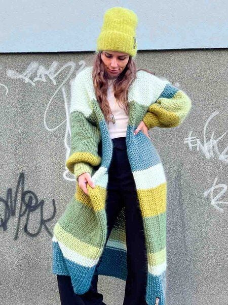 PANAPUFA bunte gestreifte Strickjacke aus Merinowolle von PANAPUFA