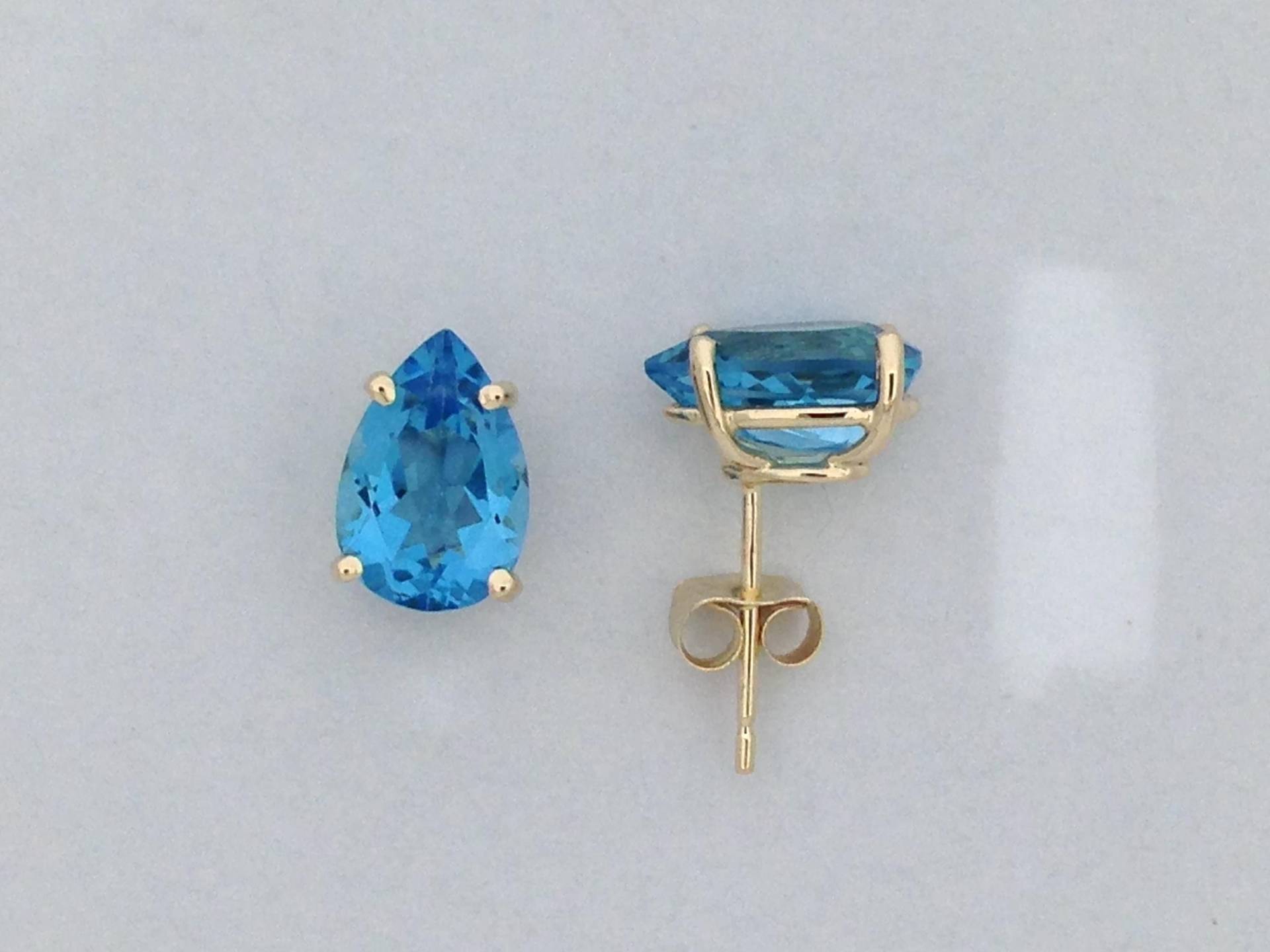 Natürliche Blautopas-Ohrstecker Gelbgold 585 von PANOHA