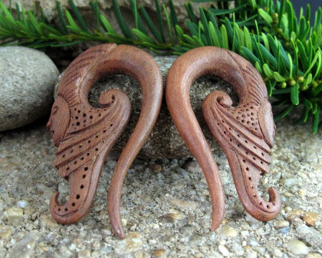 0G Handgemachte Sabo Holz Ohr Messgerät, Göttin Stammes-Ohr-Messgerät, Körperschmuck L2081 von PASIRPUTIH