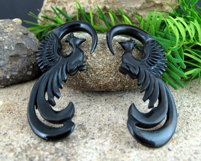 Ein Paar 4G - 5 Mm Geschnitzte Büffel Horn Ohrstecker, Organic Gauge, Schmuck L4275 von PASIRPUTIH