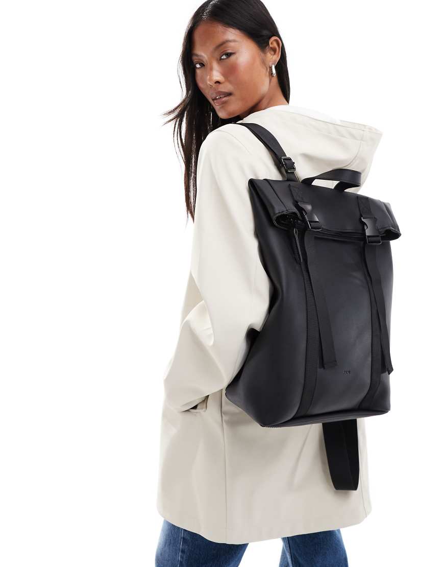 PASQ - Rolltop-Rucksack mit Doppelclip-Verschluss in Schwarz von PASQ