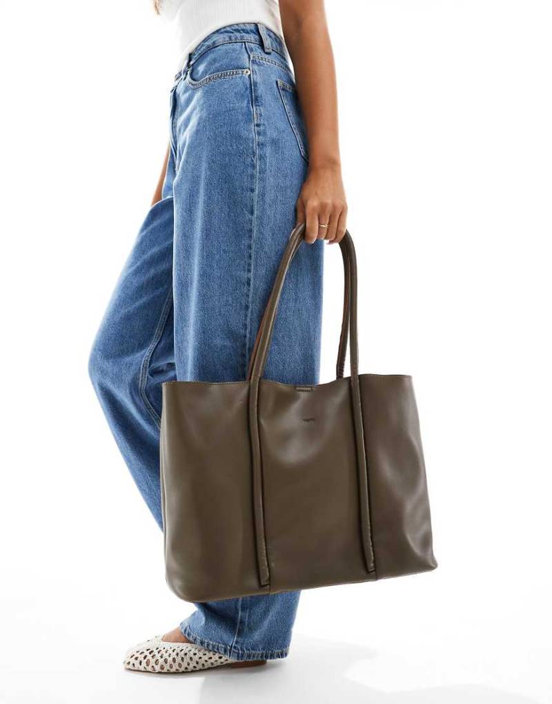 PASQ - Tote Bag in Grün mit zwei grollten Henkeln von PASQ