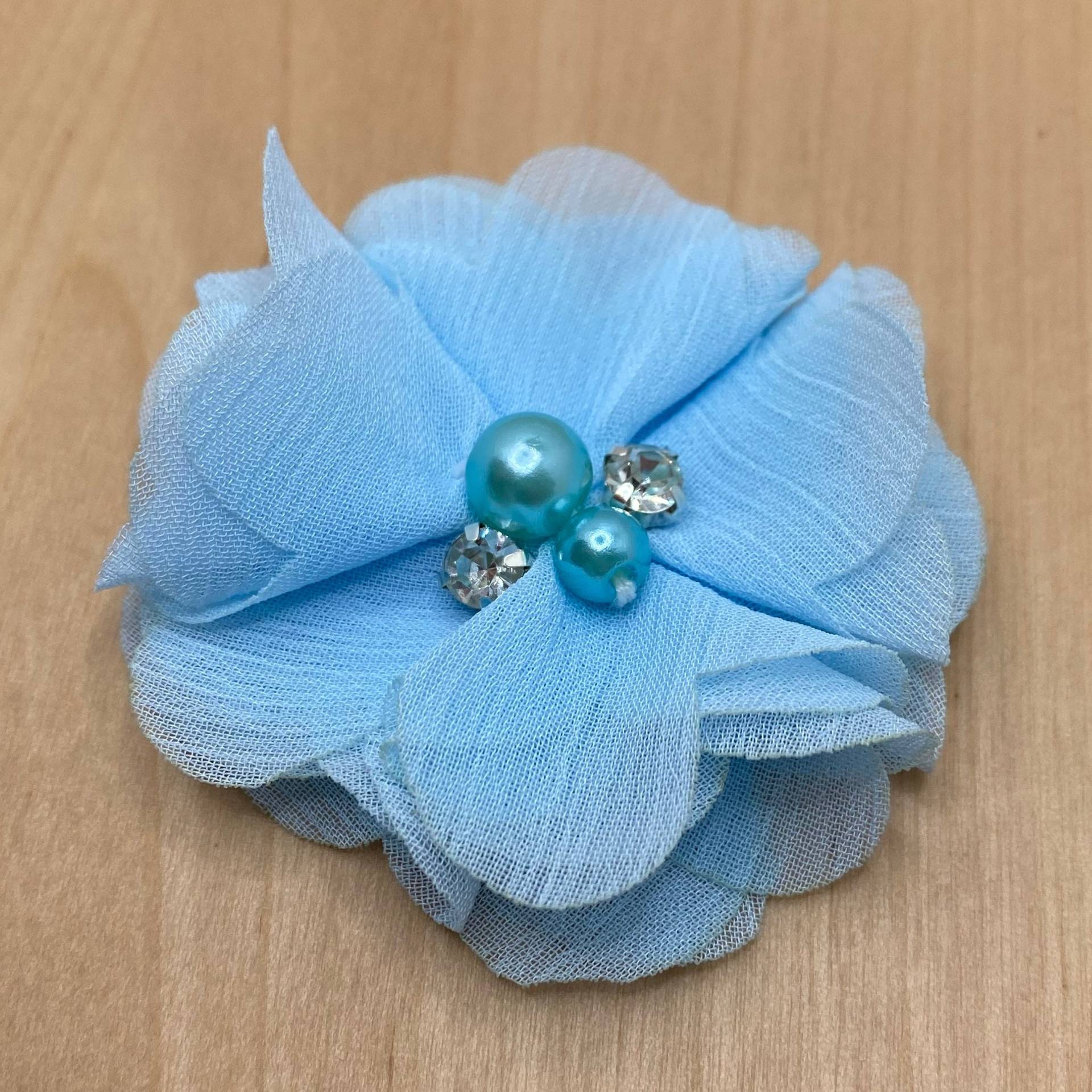 Hellblaue Babyblaue Stoff Blüten Aus Chiffon Mit Perle & Glitzer - Ca. 5 cm Floral Applikation Diy Upcycling Nähen Garten Blumen #4 Fb Hellblaue Babyblaue Stoff Blüten Aus Chiffon Mit Perle & Glitzer - Ca. 5 cm Floral Applikation Diy Upcycling Nähen Garten Blumen #4 Fb von PATCHERIA