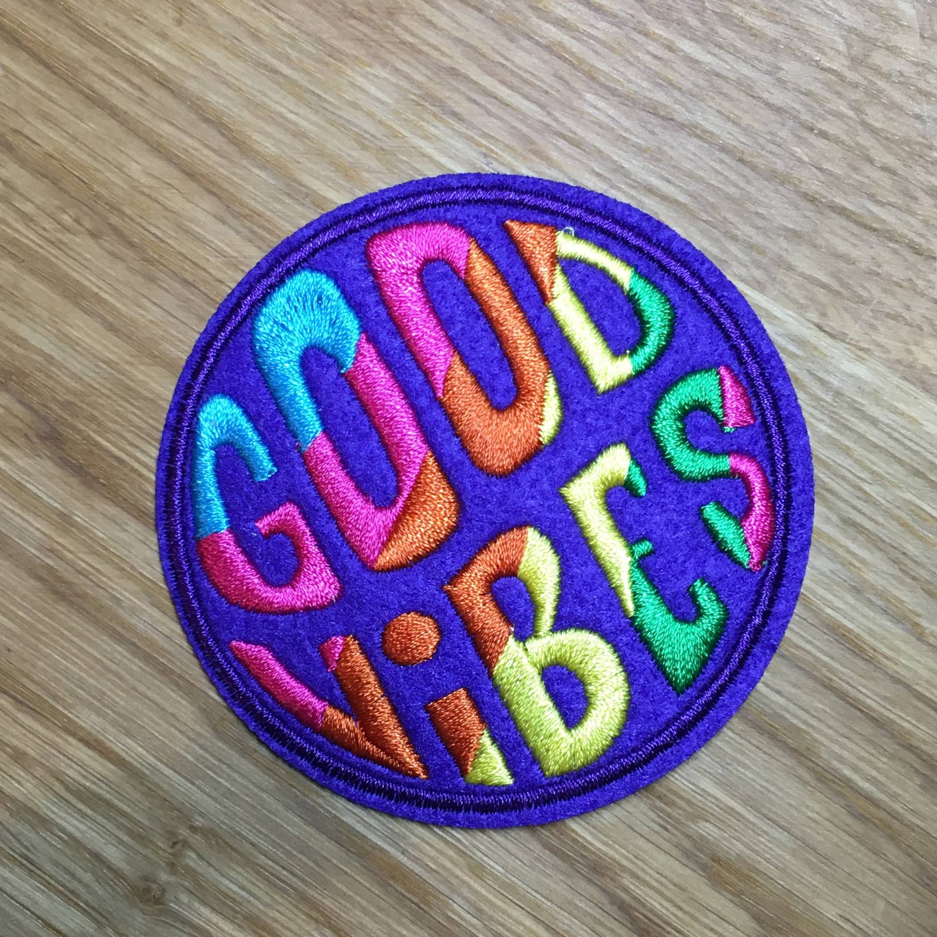 Runder Neon Bunter Good Vibes Patch Zum Aufbügeln - Ca. 7, 5cm Durchmesser Regenbogen Glück Runder Neon Bunter Good Vibes Patch Zum Aufbügeln - Ca. 7, 5cm Durchmesser Regenbogen Glück von PATCHERIA