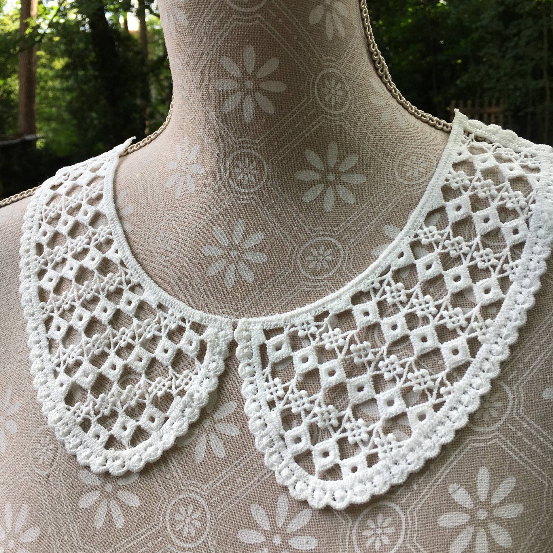 Spitzenkragen Zum Aufnähen - Weiße Spitze Diy Gothik Pagan Boho Sabrina Hexe # 4 Spitzenkragen Zum Aufnähen - Weiße Spitze Diy Gothik Pagan Boho Sabrina Hexe # 4 von PATCHERIA