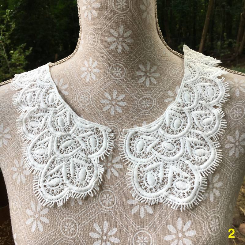 Spitzenkragen Zum Aufnähen - Weiße Spitze Gothic Pagan Hexe Boho Style Sabrina Diy # 2 Spitzenkragen Zum Aufnähen - Weiße Spitze Gothic Pagan Hexe Boho Style Sabrina Diy # 2 von PATCHERIA