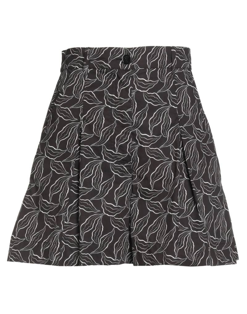 PATRIZIA PEPE Shorts & Bermudashorts Damen Schwarz von PATRIZIA PEPE