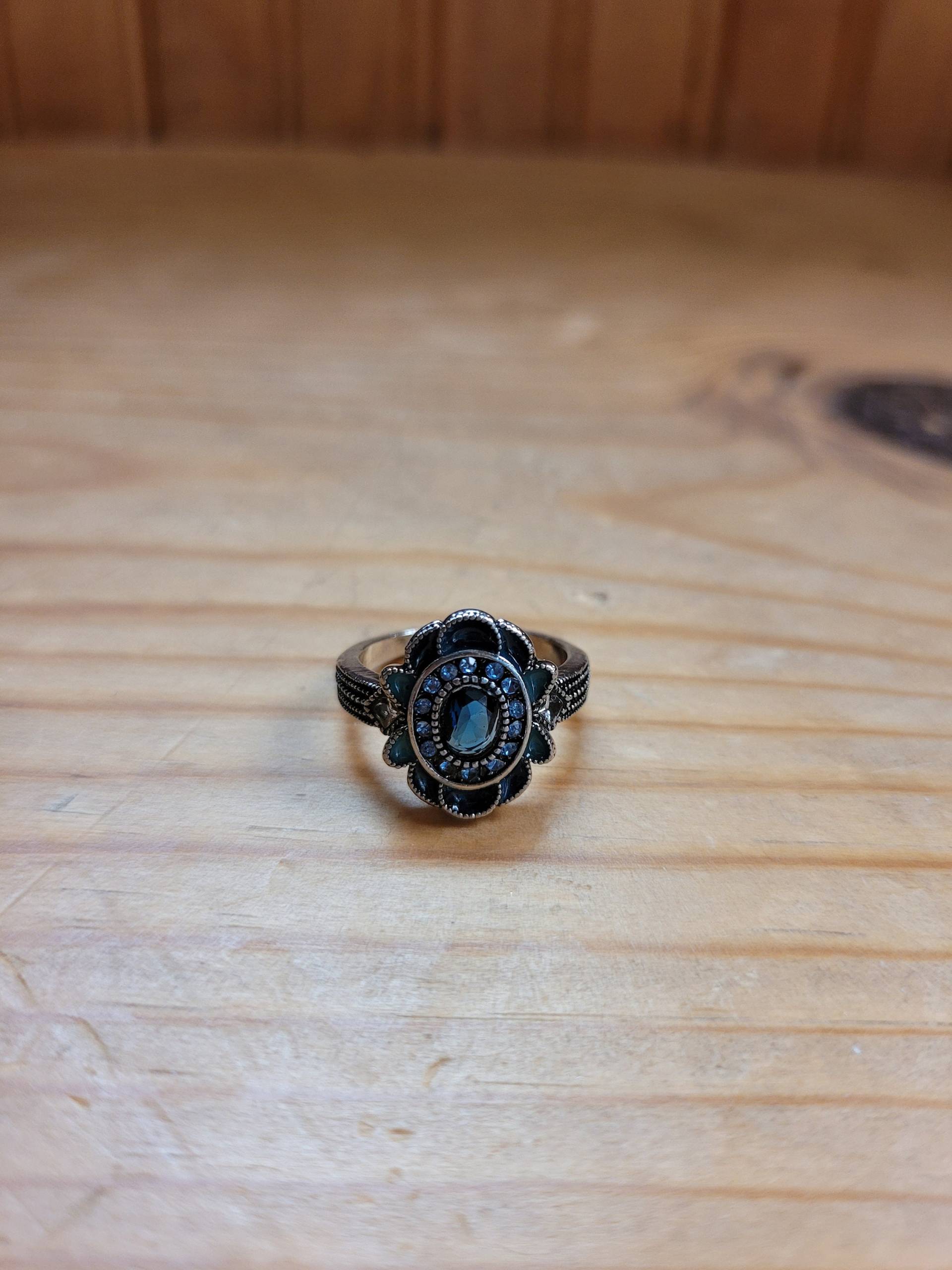 Saphir Ring von PAVIABoutique