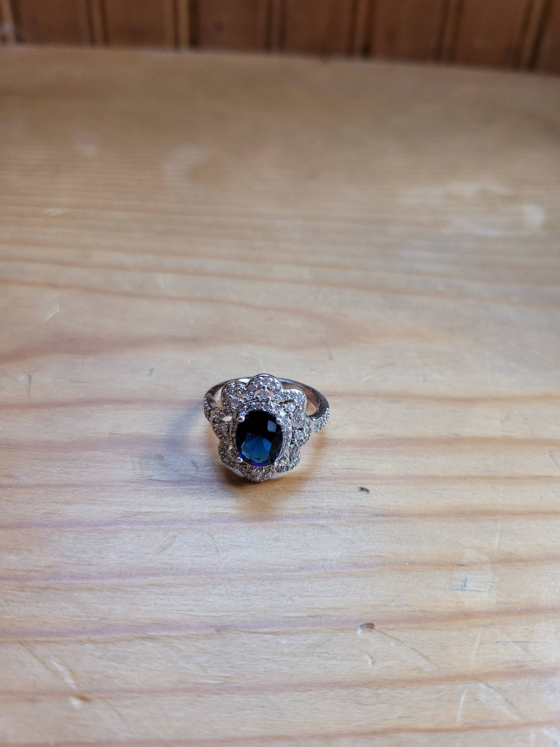 Saphir Ring von PAVIABoutique