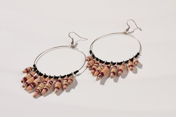 PEARLS OF AFRICA Kreolenohrringe aus Papierperlen "HAPPY MADIBA" von PEARLS OF AFRICA