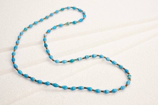 PEARLS OF AFRICA Lange Halskette aus filigranen Papierperlen "ACHOLI MALAIKA" von PEARLS OF AFRICA