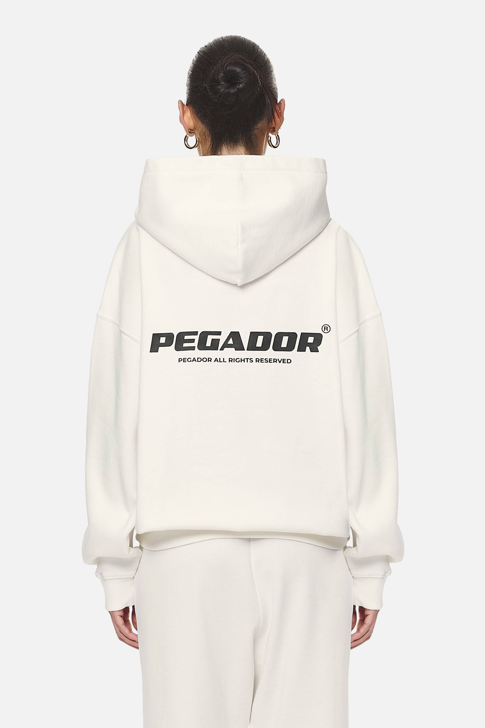 Atna Logo Oversized Hoodie Washed Coconut Milk Black von PEGADOR®