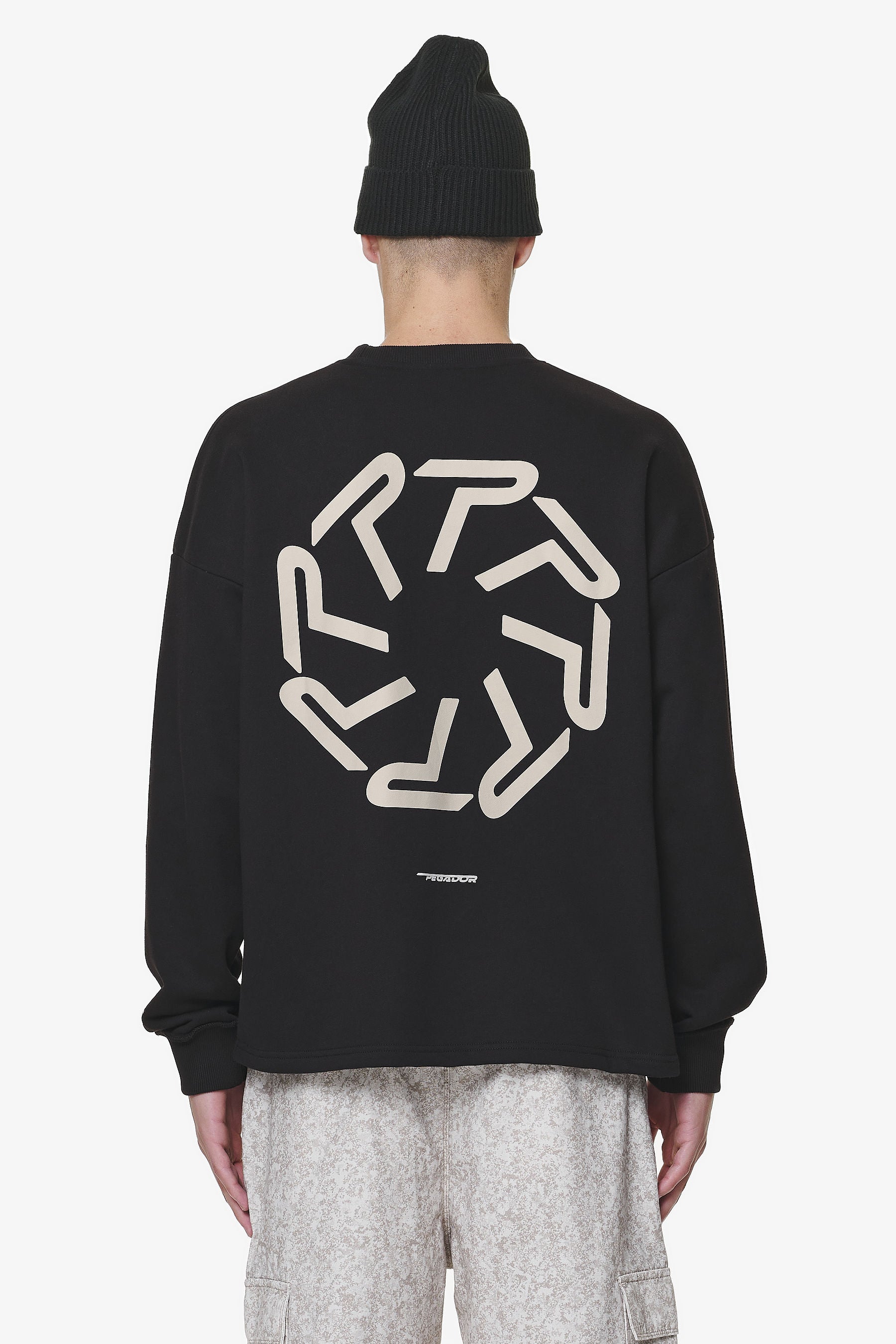 Barone Oversized Longsleeve Black von PEGADOR®