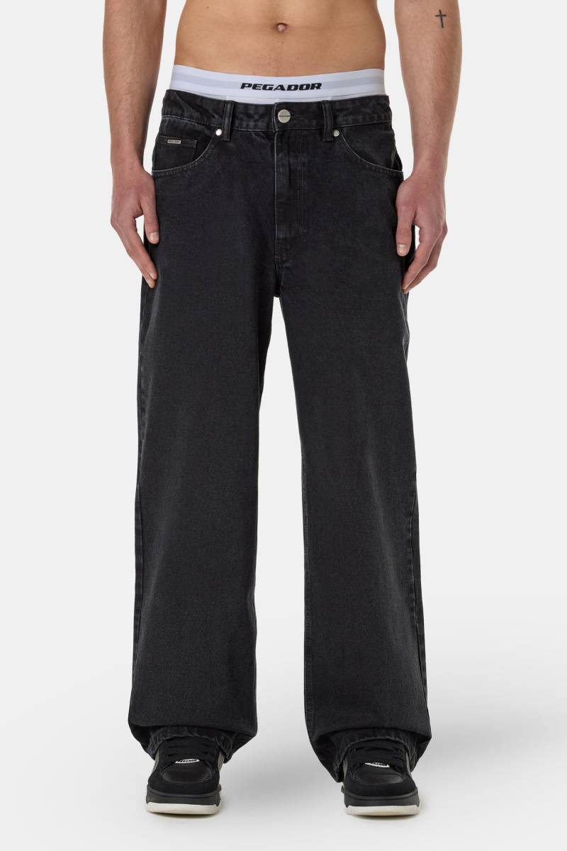 Bece Loose Jeans Washed Black von PEGADOR®