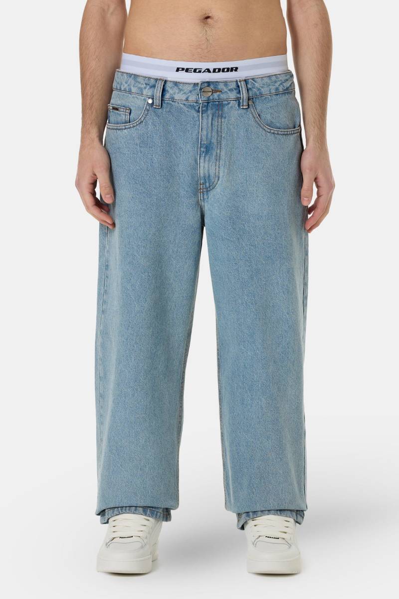 Bece Loose Jeans Washed Light Blue von PEGADOR®