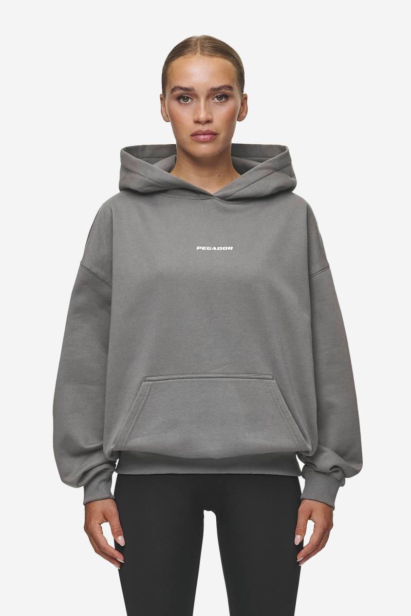 Clarita Logo Oversized Hoodie Washed Deep Grey White Gum von PEGADOR®