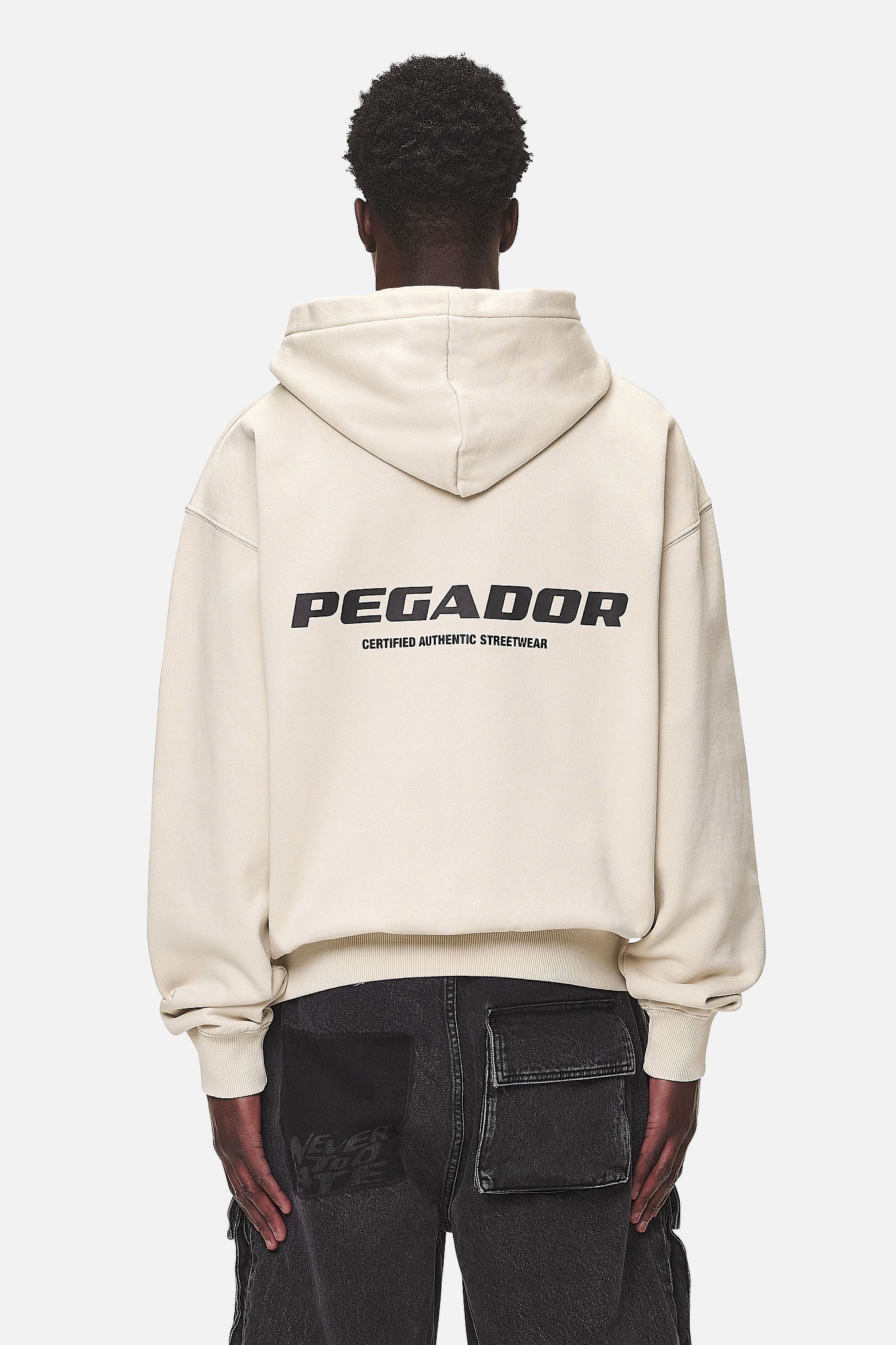 Colne Logo Oversized Sweat Jacket Washed Desert Sand von PEGADOR®