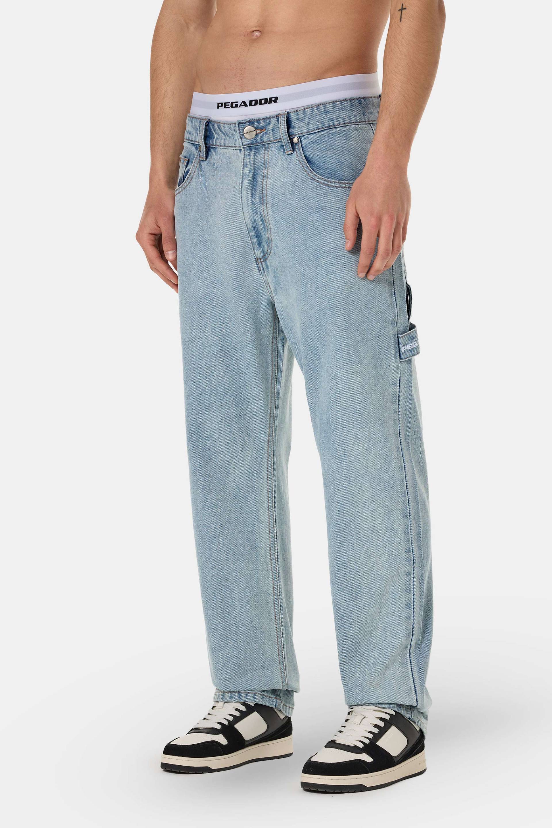 Daule Baggy Workwear Jeans Washed Light Blue von PEGADOR®