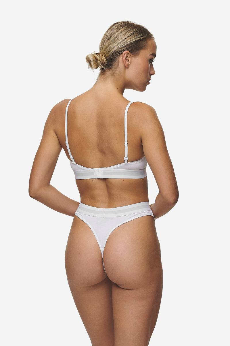 Emra String White Black von PEGADOR®