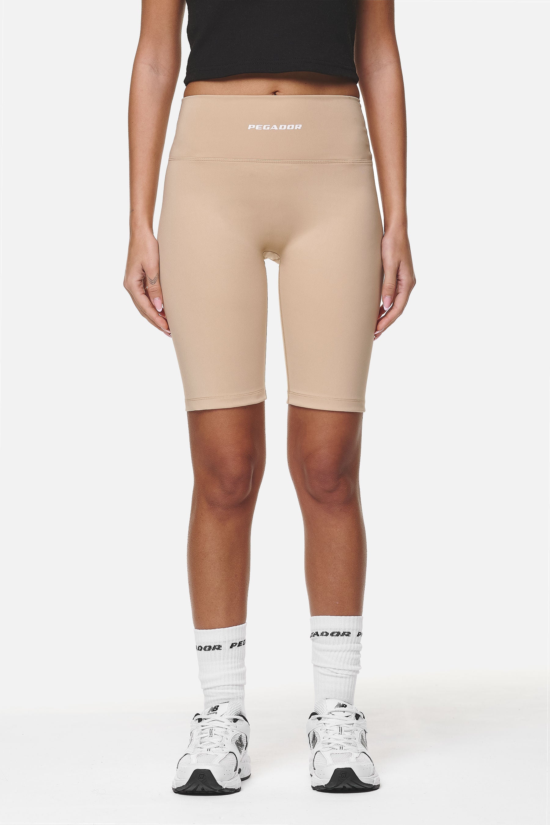 Jerona Biker Shorts Safari Sand von PEGADOR®