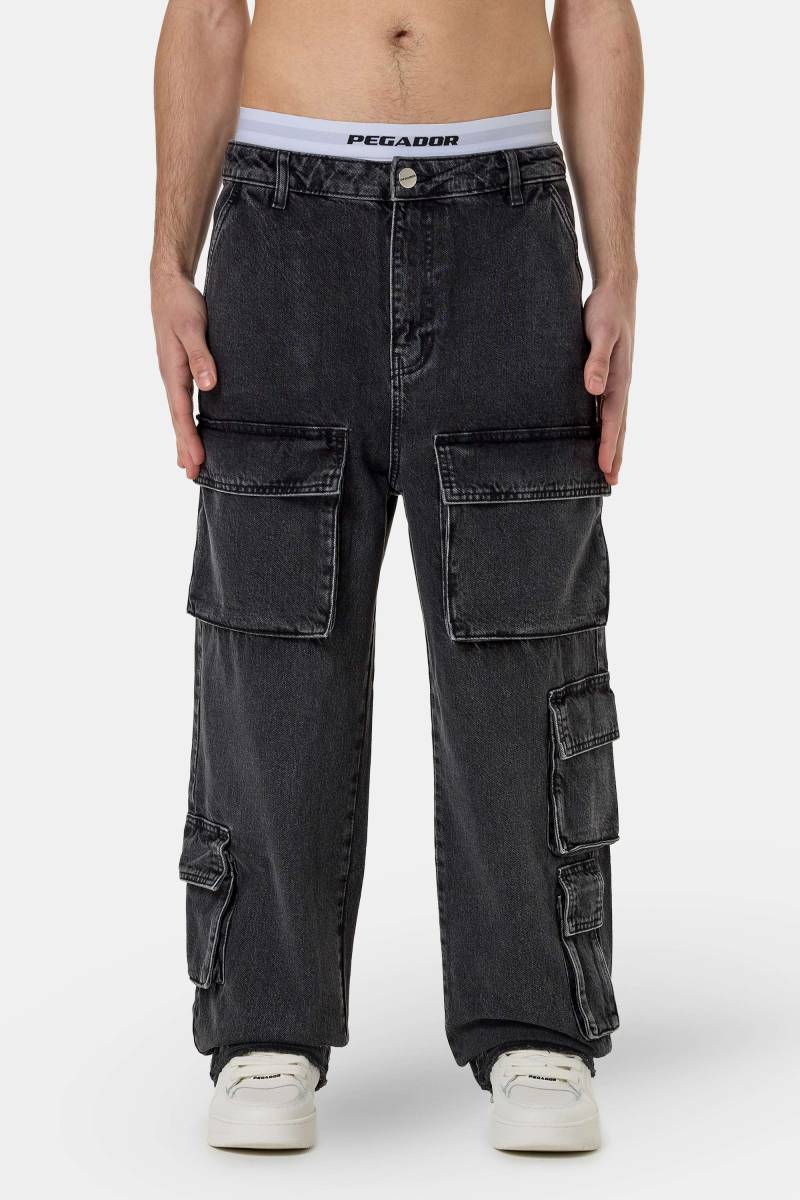 Lark Loose Cargo Jeans Heavy Washed Black von PEGADOR®