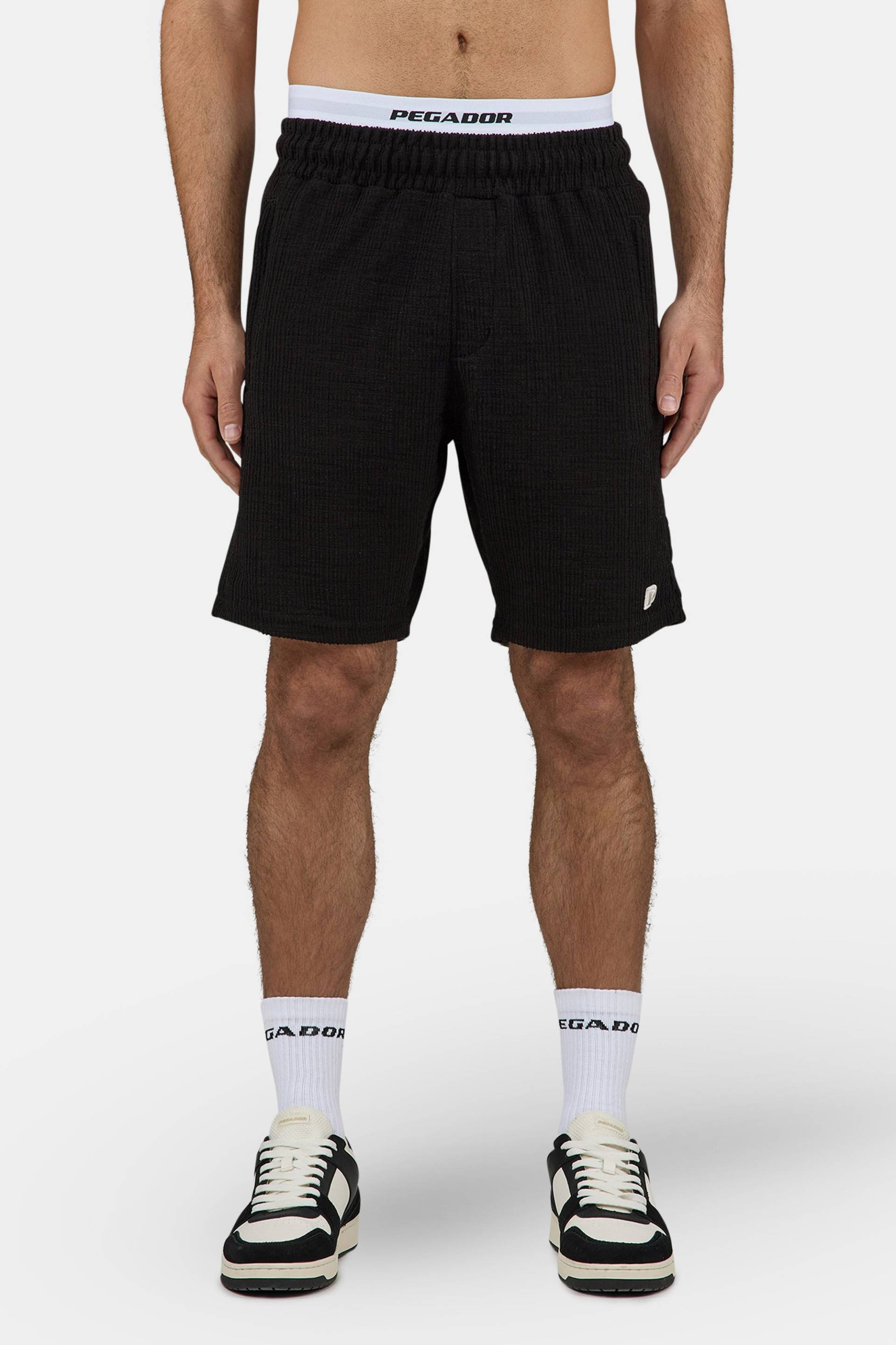 Libco Structured Knit Shorts Washed Black Unbleached von PEGADOR®