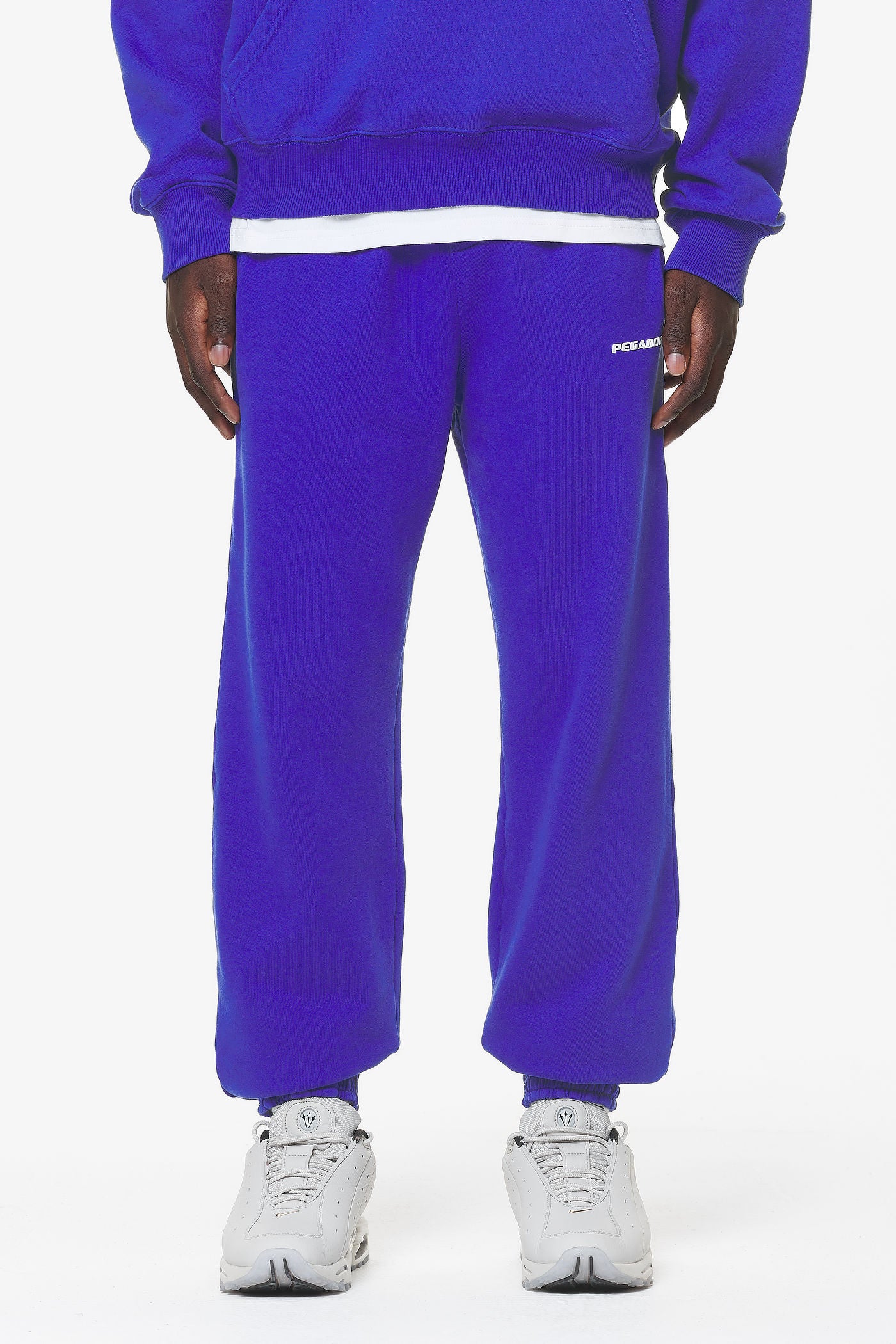 Logo Heavy Sweat Jogger Washed Endless Blue Gum von PEGADOR®
