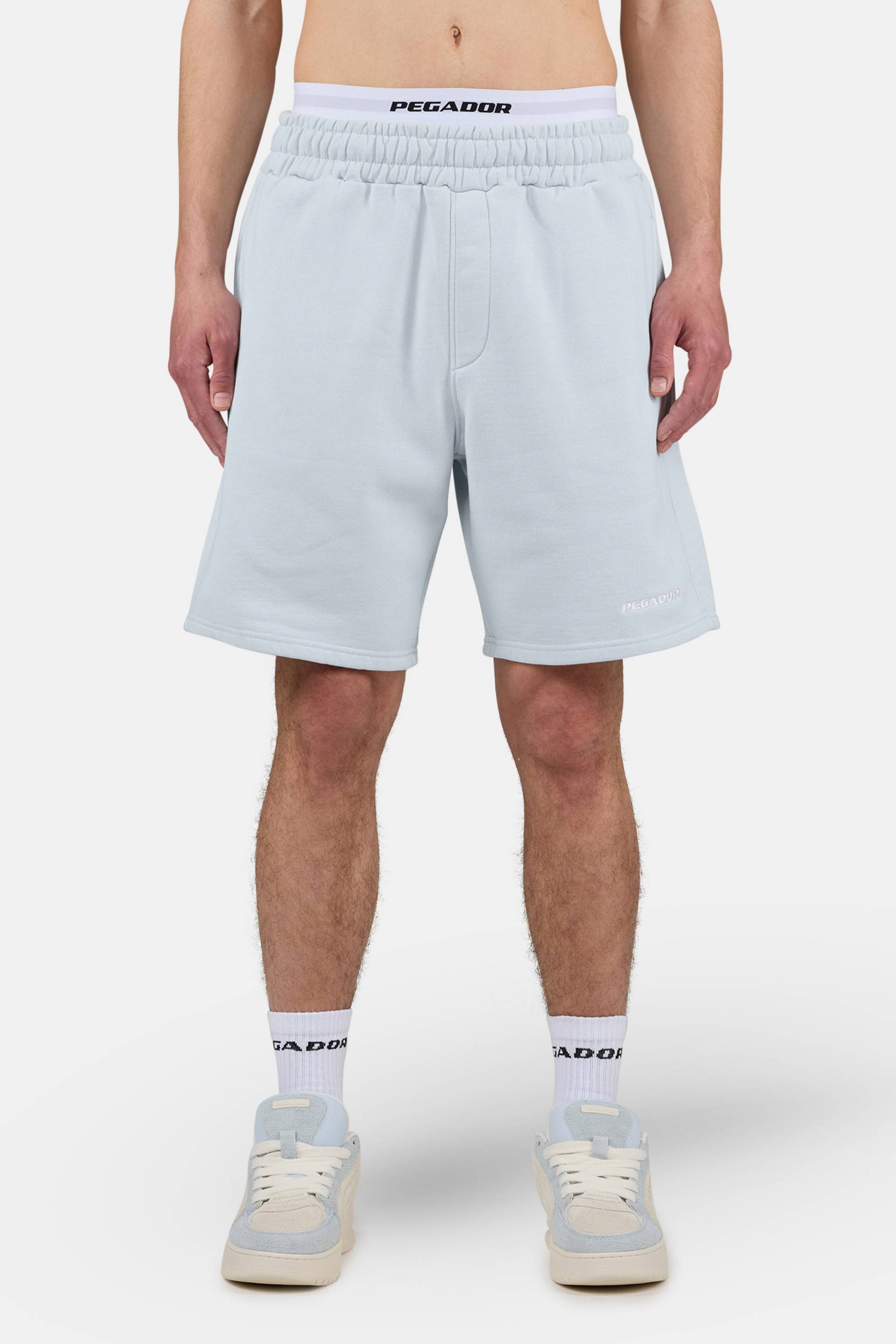Logo Heavy Sweat Shorts Washed Dream Blue White von PEGADOR®