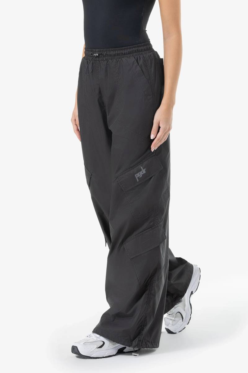 Nelly Cargo Tracksuit Pants Black von PEGADOR®