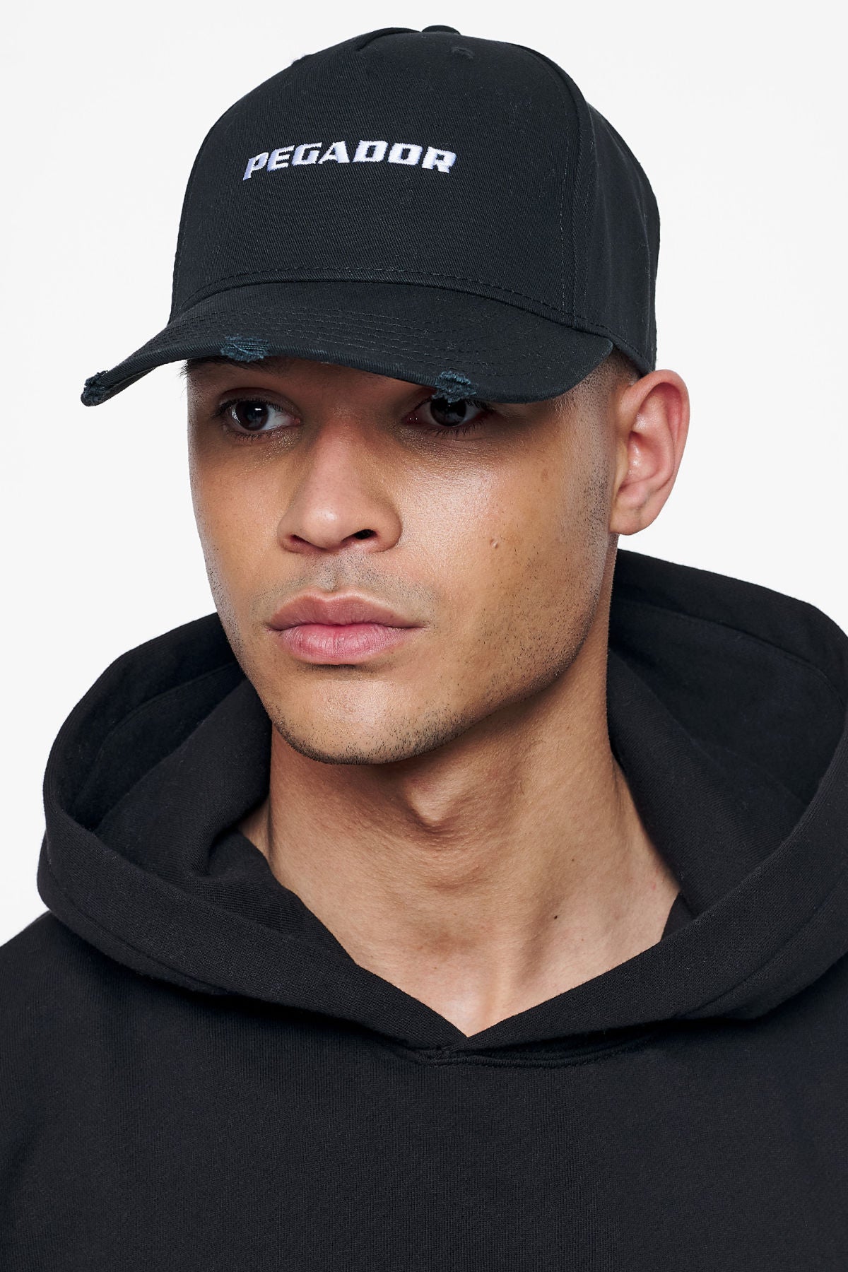 Reo Destroyed Cap Black von PEGADOR®